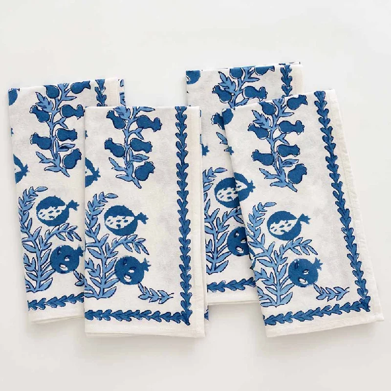 Shatter-resistant plastic plates-Pom Bells Wedgewood Napkin | Set of 4