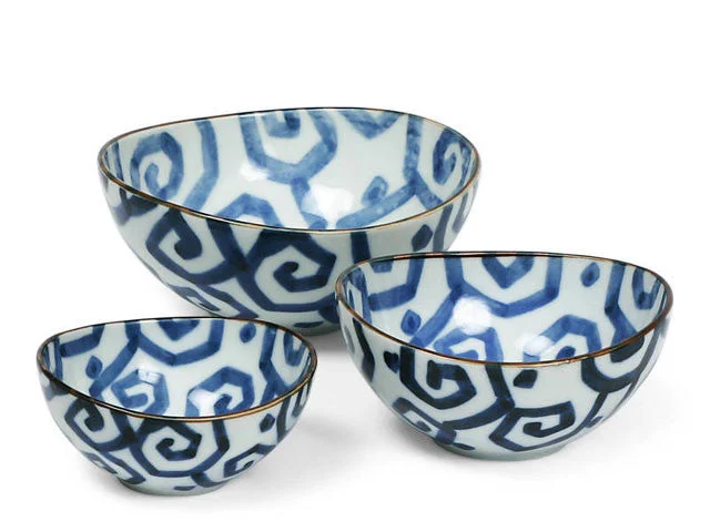 Artisan pottery serving bowls-Uzu-Karakusa Nested Bowl Set