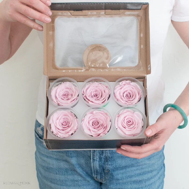 Elegant crystal table runners-Light Pink Preserved Roses